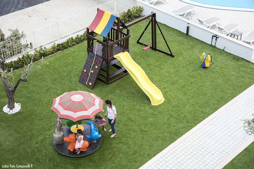Residence Acquasuite Мартинсикуро Екстериор снимка