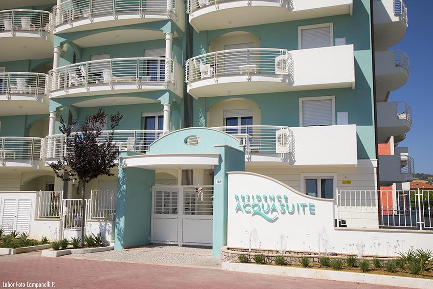 Residence Acquasuite Мартинсикуро Екстериор снимка