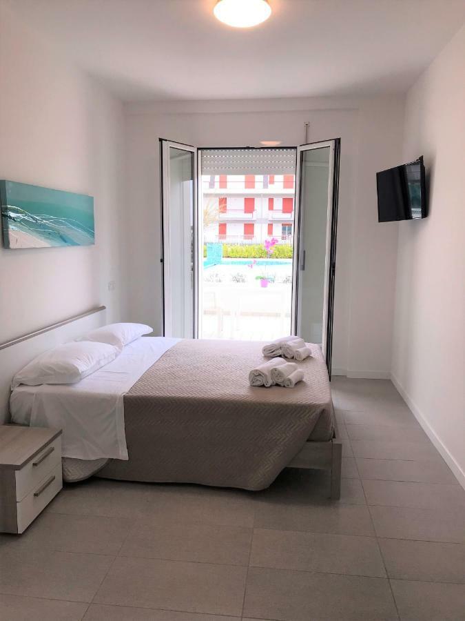 Residence Acquasuite Мартинсикуро Екстериор снимка